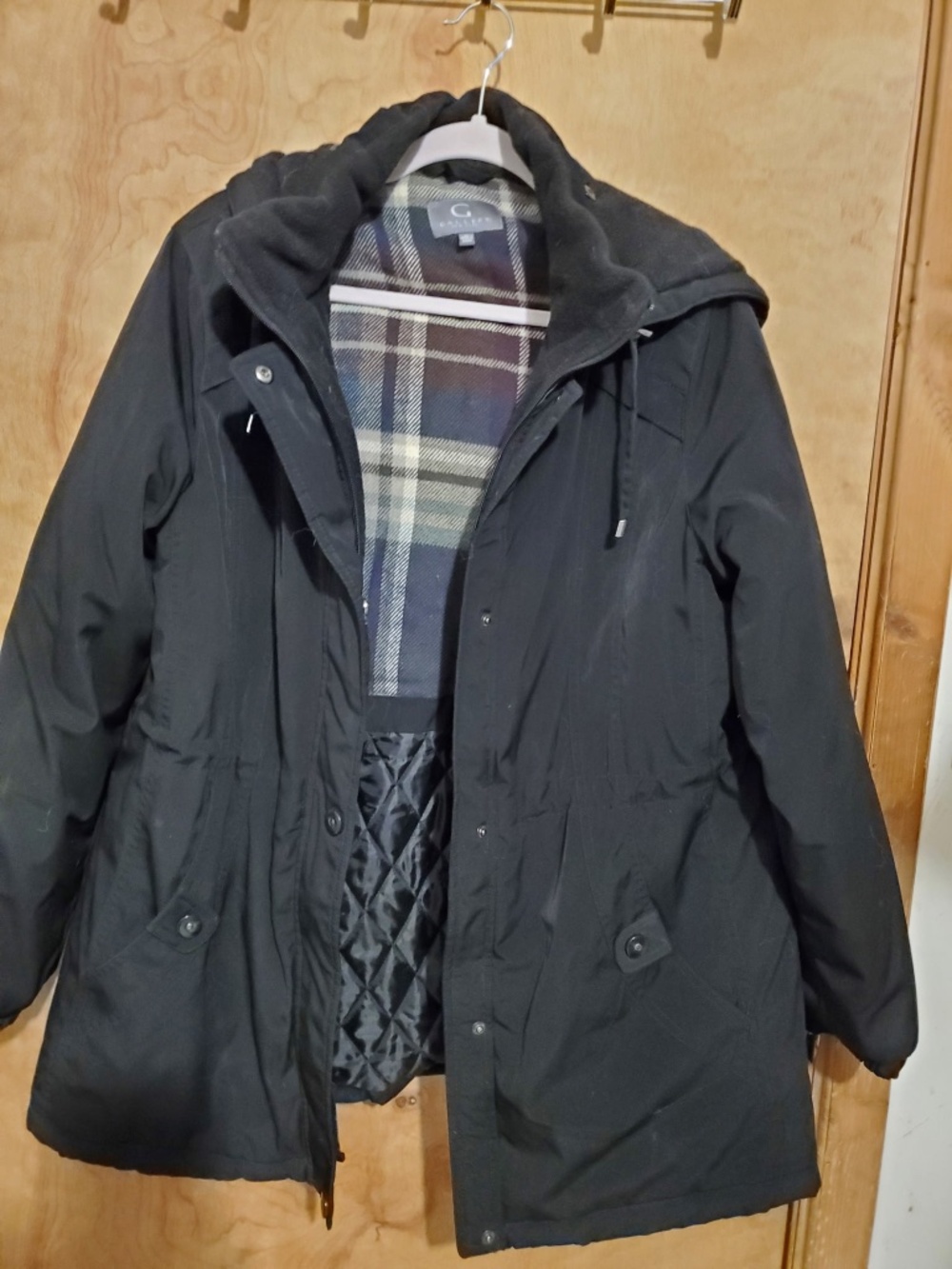 #853 Women's coat by gallery